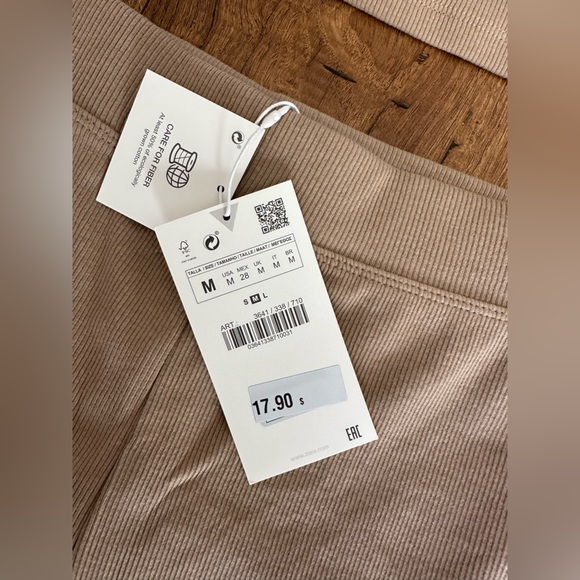 Zara crop & short set. NWT - Picture 3 of 4